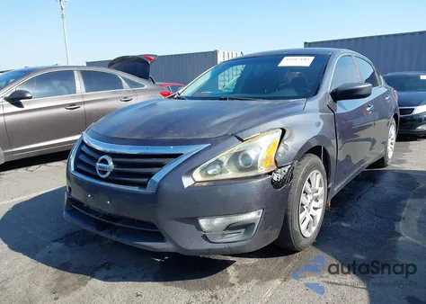 2013 Nissan Altima 2.5 S z USA, uszkodzony, nr VIN 1N4AL3AP0DC104894